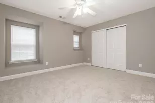 6602 Latherton Ln, Charlotte, NC 28278 - Photo 12