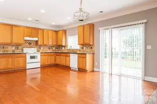 6602 Latherton Ln, Charlotte, NC 28278 - Photo 8