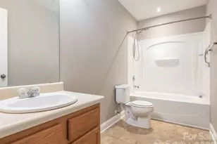 6602 Latherton Ln, Charlotte, NC 28278 - Photo 16