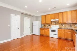 6602 Latherton Ln, Charlotte, NC 28278 - Photo 10
