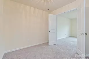 4629 Quinton Ln, Charlotte, NC 28269 - Photo 18