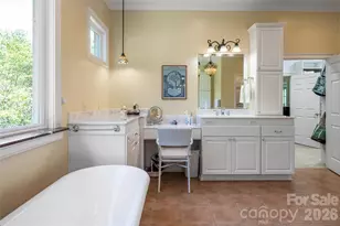 7 Ashley Rd, Asheville, NC 28805 - Photo 32