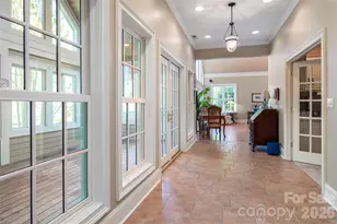 7 Ashley Rd, Asheville, NC 28805 - Photo 22