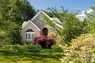 7 Ashley Rd, Asheville, NC 28805 - Photo 2