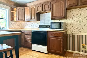 44 Sagebrush Cir, Etowah, NC 28729 - Photo 4