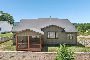 32 S View Dr, Burnsville, NC 28714 - Photo 6