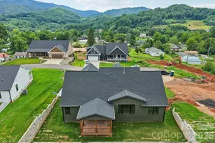 32 S View Dr, Burnsville, NC 28714 - Photo 14