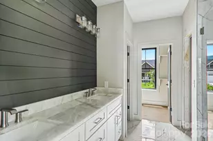 32 S View Dr, Burnsville, NC 28714 - Photo 10