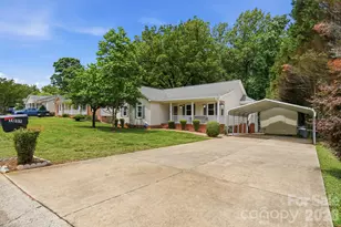1037 Wilkerson St, Belmont, NC 28012 - Photo 2