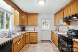 1037 Wilkerson St, Belmont, NC 28012 - Photo 12