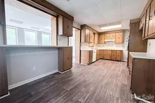 706 Crescent Dr, Cherryville, NC 28021 - Photo 10
