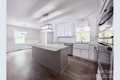 706 Crescent Drive, Cherryville, NC 28021 - Photo 2