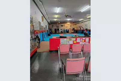 140 W Main Street, Forest City, NC 28043 - Photo 2