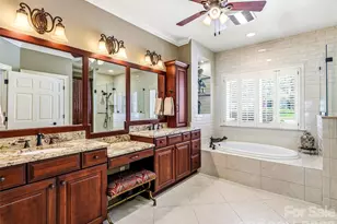 33 Tiverton Ln, Asheville, NC 28803 - Photo 24