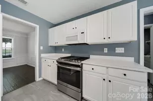 11343 Fox Hill Dr, Charlotte, NC 28269 - Photo 6