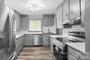373 Westwood Dr, Statesville, NC 28677 - Photo 8