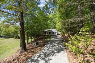 124 Stately Pines Dr, Troutman, NC 28166 - Photo 4