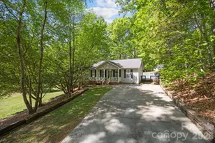 124 Stately Pines Dr, Troutman, NC 28166 - Photo 8