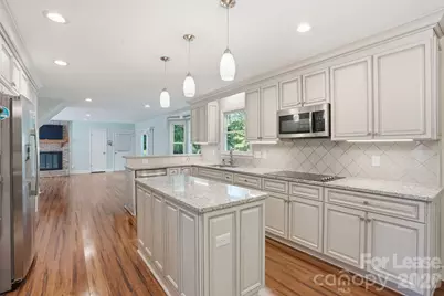 301 Sardis Road N, Charlotte, NC 28270 - Photo 8