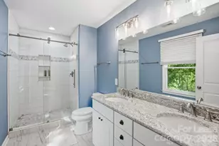 301 Sardis Rd N, Charlotte, NC 28270 - Photo 20