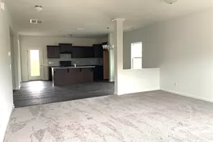 4917 Staffordshire Ln, Charlotte, NC 28213 - Photo 2