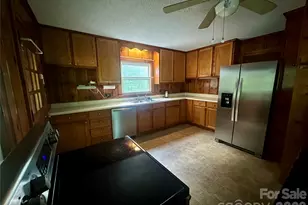 3202 Puetts Chapel Rd, Dallas, NC 28034 - Photo 8