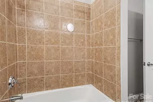 518 Clarice Ave, Charlotte, NC 28204 - Photo 18