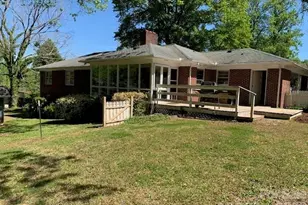 811 Hilton St NE, Lenoir, NC 28645 - Photo 2