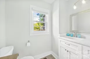 121 W 11th St, Oakboro, NC 28129 - Photo 16