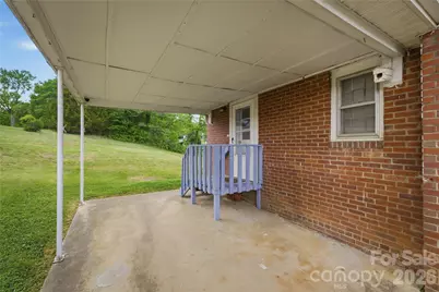1348 Hibriten Drive SE, Lenoir, NC 28645 - Photo 8
