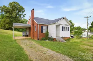 1348 Hibriten Dr SE, Lenoir, NC 28645 - Photo 2