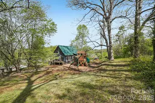 25 Moore St, Woodfin, NC 28804 - Photo 32