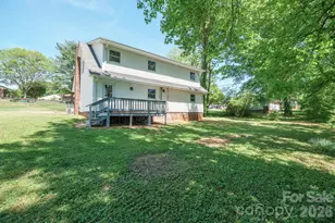 806 S Laurel St, Lincolnton, NC 28092 - Photo 6