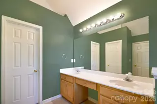 10930 Wyndham Pointe Dr, Charlotte, NC 28213 - Photo 24