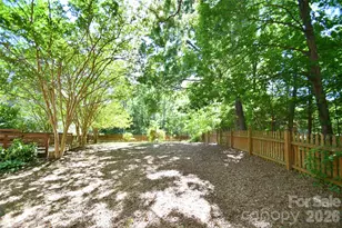 10930 Wyndham Pointe Dr, Charlotte, NC 28213 - Photo 34