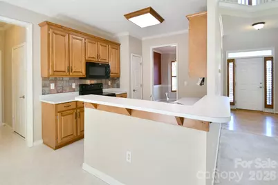 10930 Wyndham Pointe Drive, Charlotte, NC 28213 - Photo 10