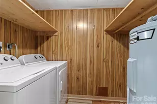 24 Baldridge Dr, Burnsville, NC 28714 - Photo 20