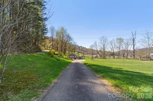 24 Baldridge Dr, Burnsville, NC 28714 - Photo 32