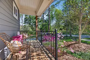62 Dillingham Rd, Asheville, NC 28805 - Photo 2