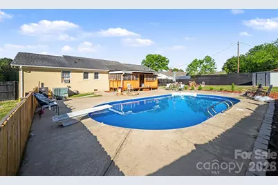 1087 Greenbriar Drive, Lancaster, SC 29720 - Photo 2