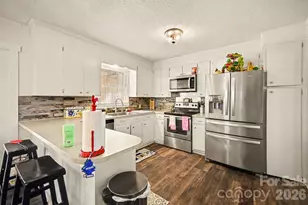 1087 Greenbriar Dr, Lancaster, SC 29720 - Photo 8