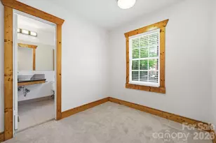 638 Chipley Ave, Charlotte, NC 28205 - Photo 24