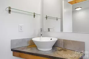 638 Chipley Ave, Charlotte, NC 28205 - Photo 34