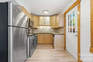 638 Chipley Ave, Charlotte, NC 28205 - Photo 18