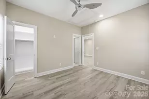 3800 Freedom Dr, Charlotte, NC 28208 - Photo 8