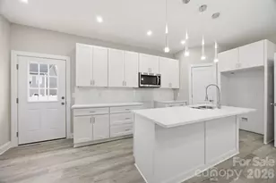 3800 Freedom Dr, Charlotte, NC 28208 - Photo 2