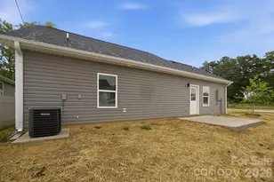 3800 Freedom Dr, Charlotte, NC 28208 - Photo 22