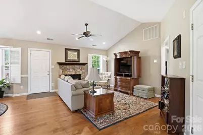 7224 Swans Run Road, Charlotte, NC 28226 - Photo 6