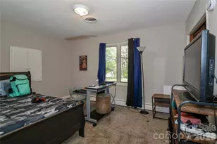 225 Midway Rd, Statesville, NC 28625 - Photo 12