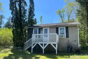 1610 Willow Rd, Hendersonville, NC 28739 - Photo 14